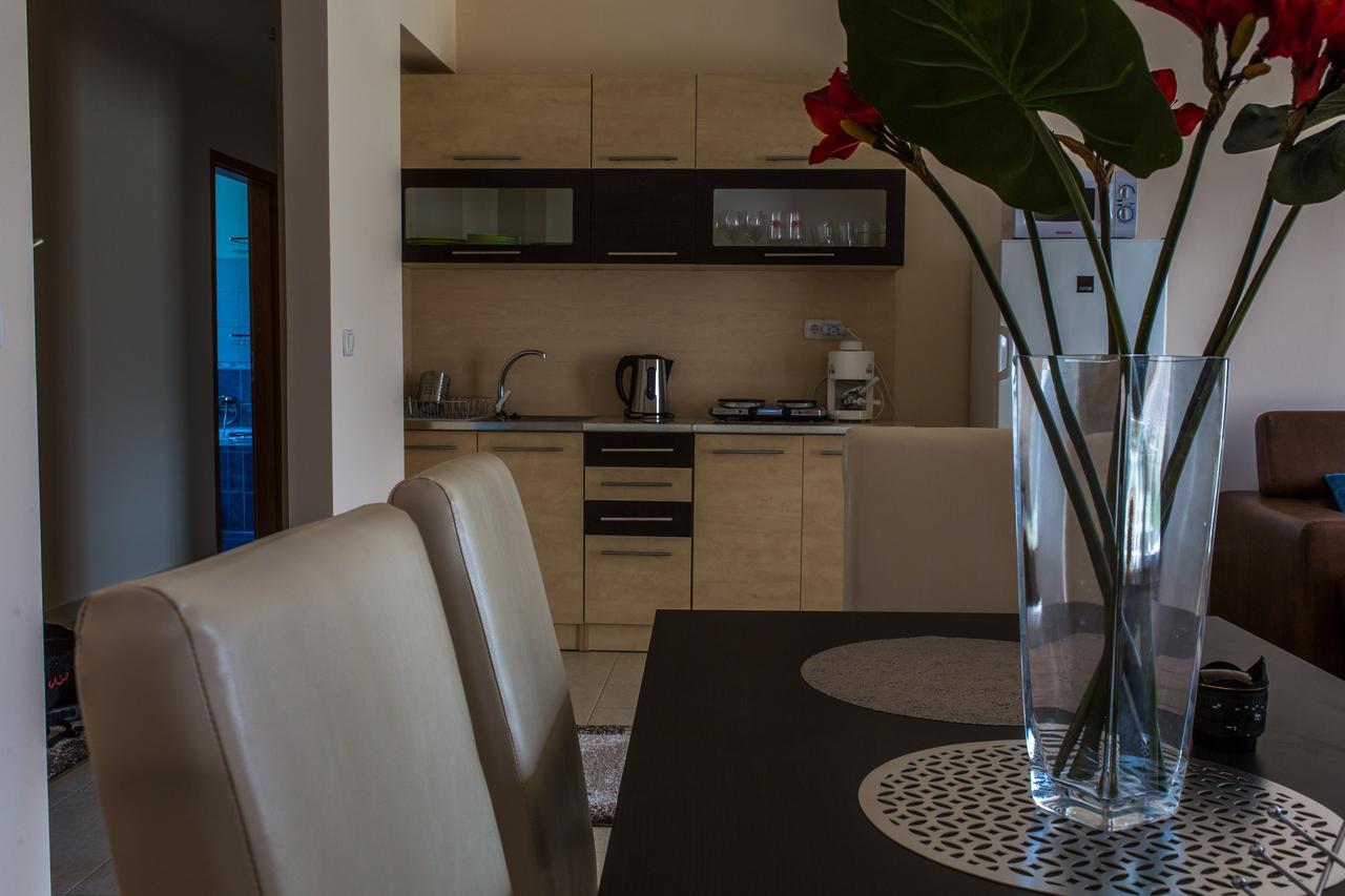 Apartment Aqua Line Apartmanhaz *